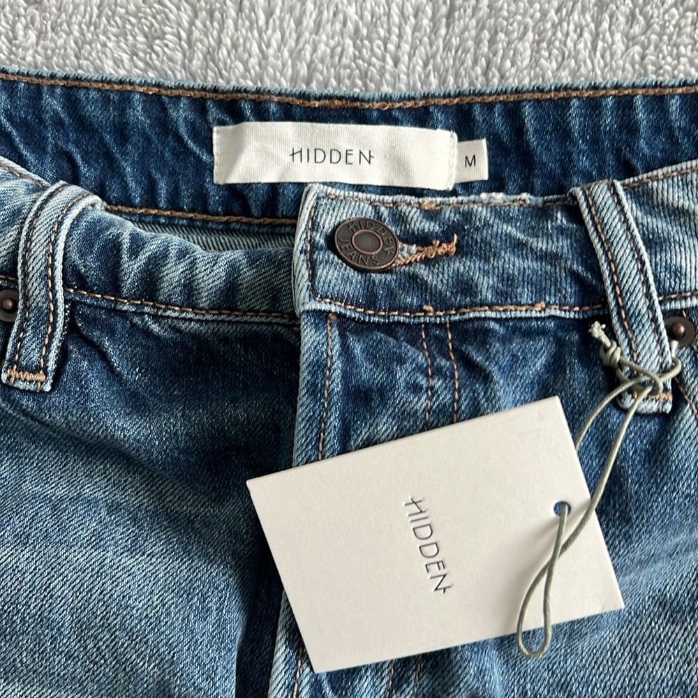Brand New Hidden Shorts - Picture 4 of 4